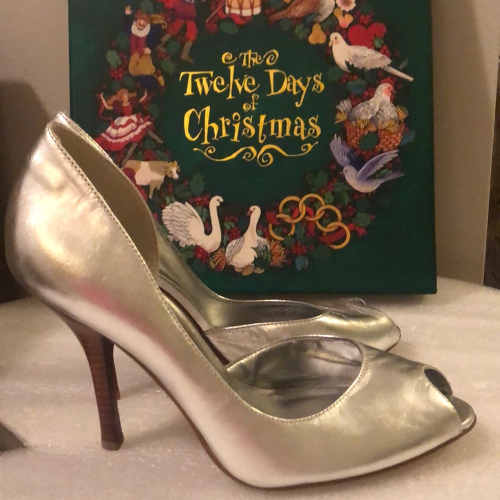 New Guess silver heels size 7.5m
